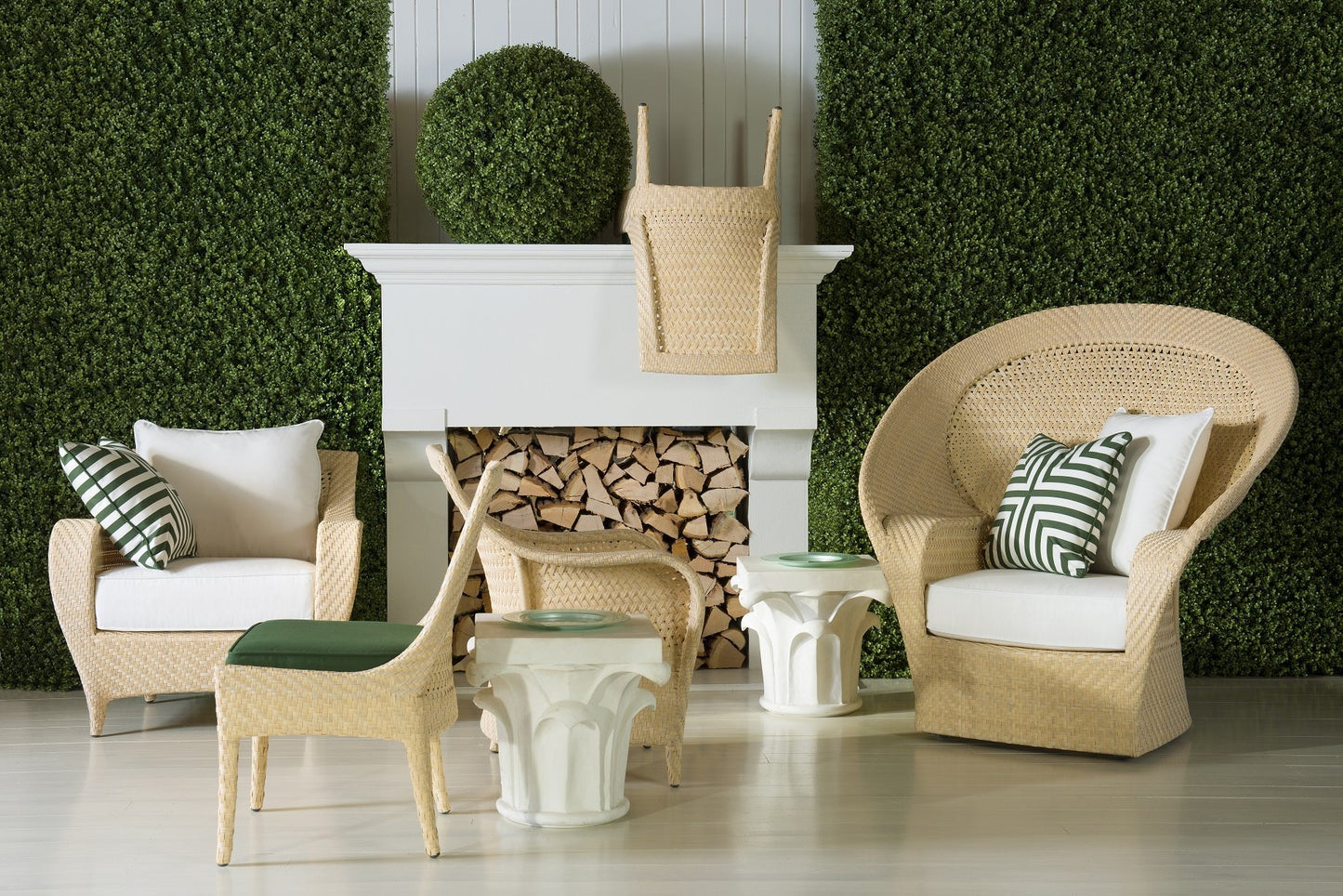 4'W x 8'H Boxwood Wall Panel (Roll)